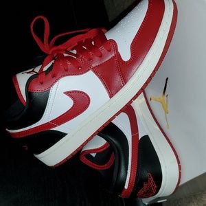 Wins Air Jordan 1 Low